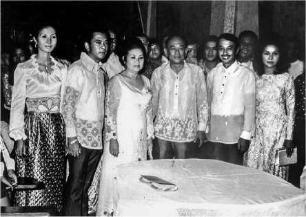 Chavit Singson book gallery12